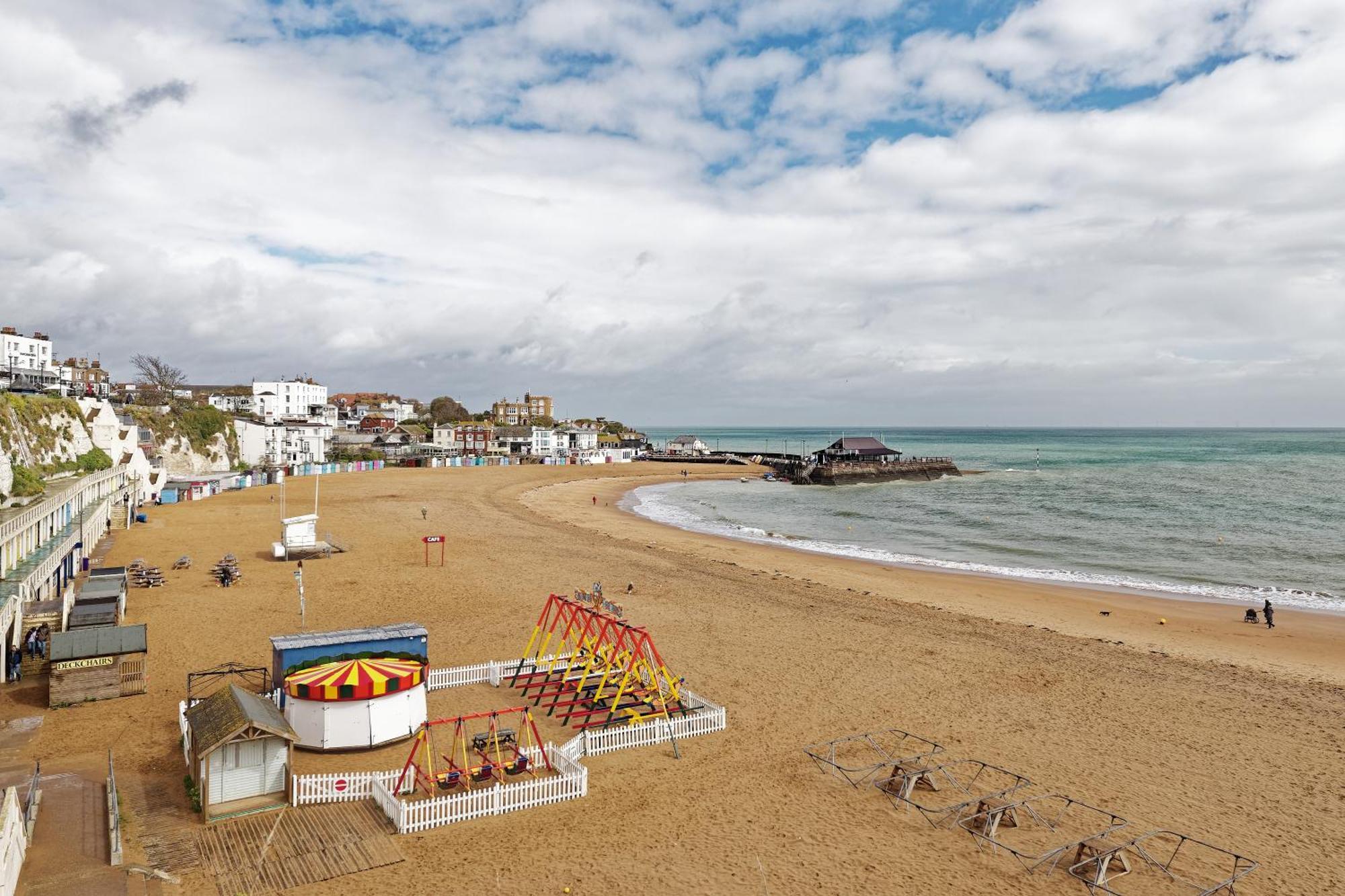 Viking Bay View 3 Bed Apartment ブロードステアーズ エクステリア 写真