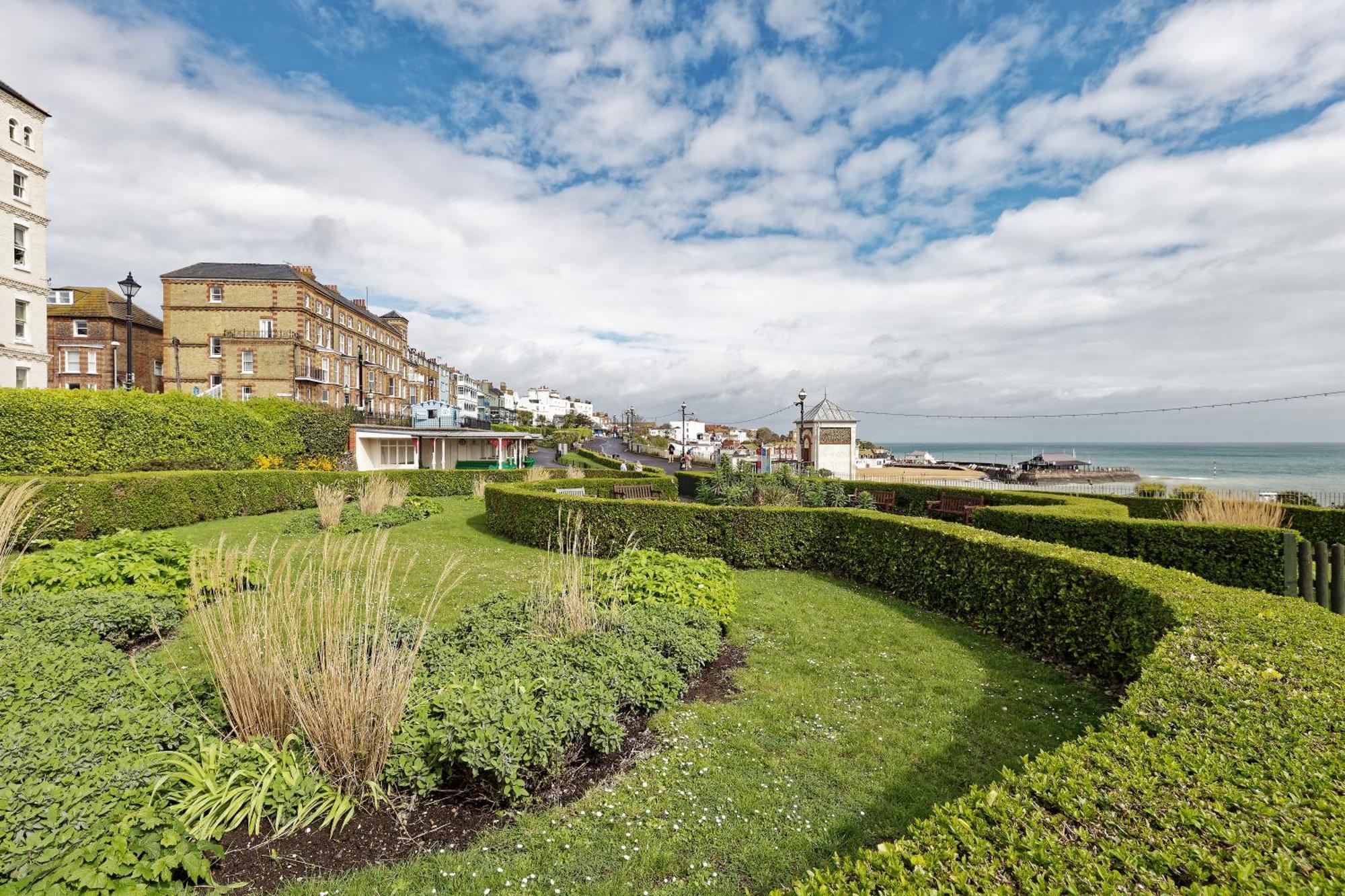 Viking Bay View 3 Bed Apartment ブロードステアーズ エクステリア 写真
